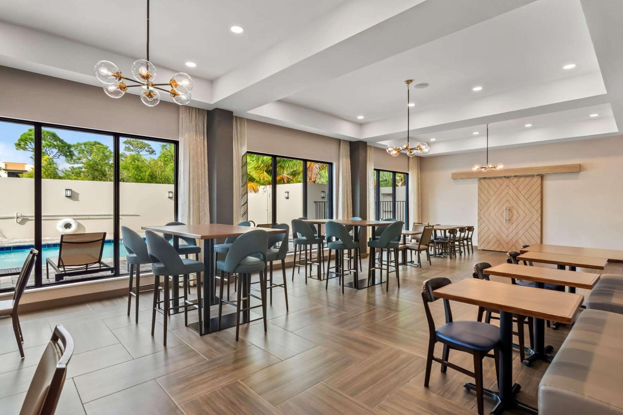 Comfort Suites Stuart-Hutchinson Island Dış mekan fotoğraf