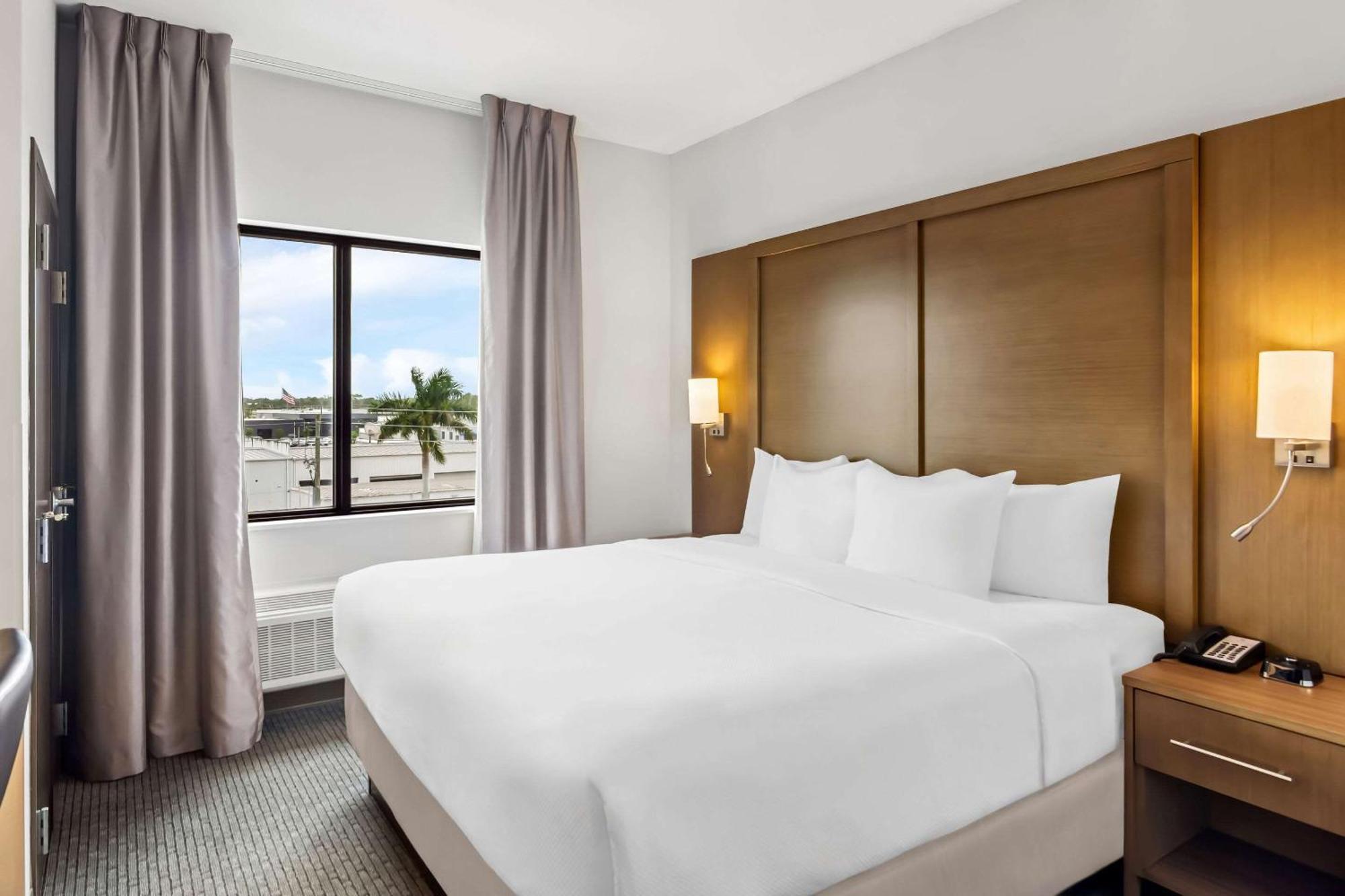 Comfort Suites Stuart-Hutchinson Island Dış mekan fotoğraf